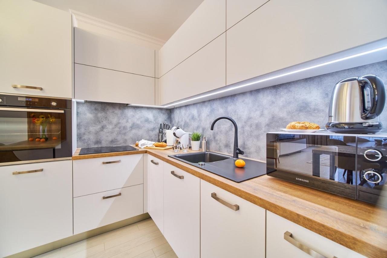 Premium Center Apartment In Grand Karavel Varna Extérieur photo
